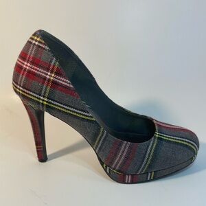 Fioni Grey Plaid Heels! Comfort meets Style! You'll get MANY compliments! Sz.9️⃣